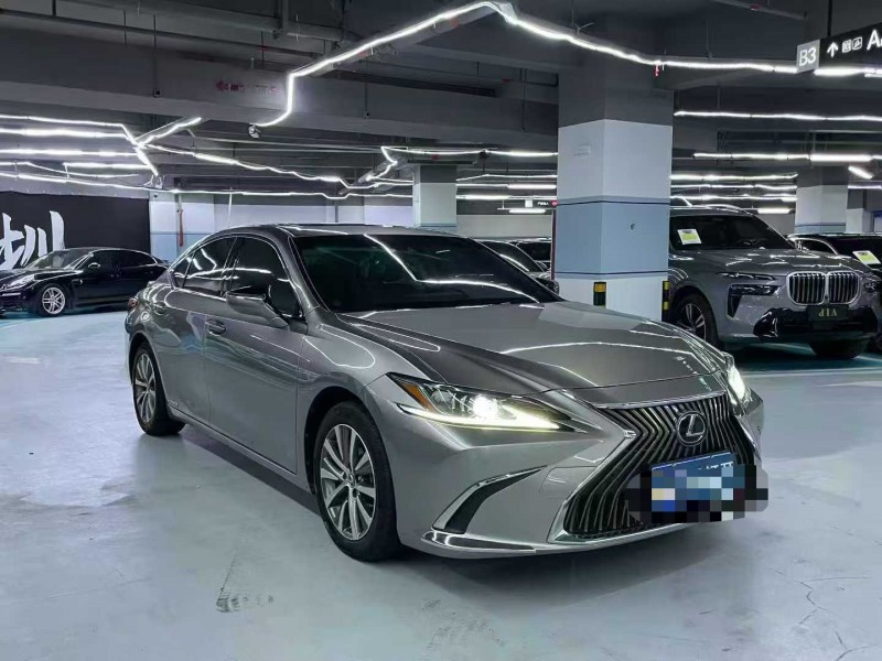 深圳18年雷克萨斯ES2