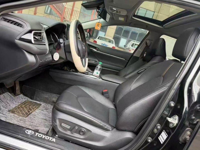 菏泽22年丰田凯美瑞4