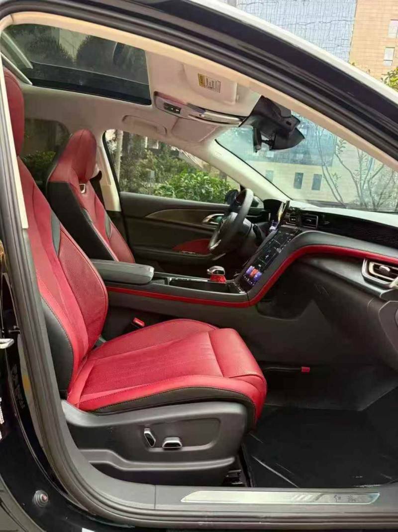 深圳23年红旗H64