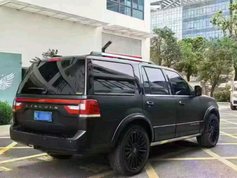 深圳16年林肯领航员8