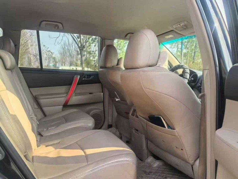 十堰12年丰田汉兰达5