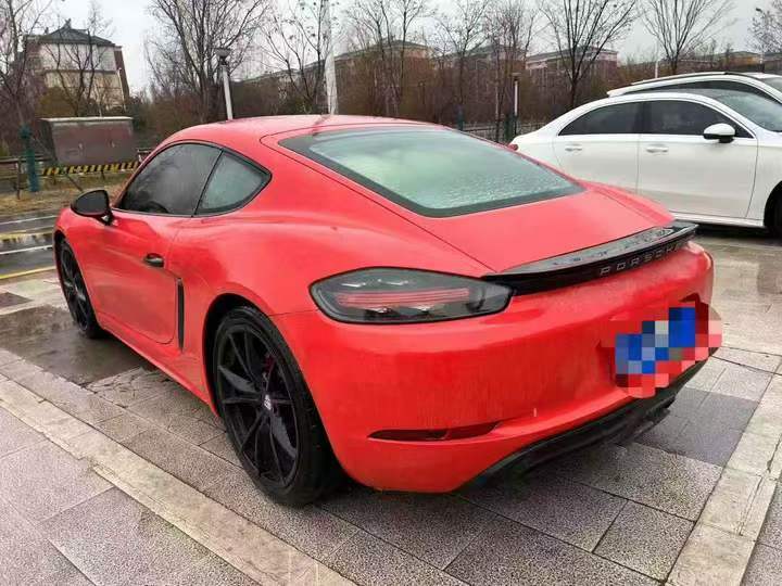 张家界19年保时捷7186