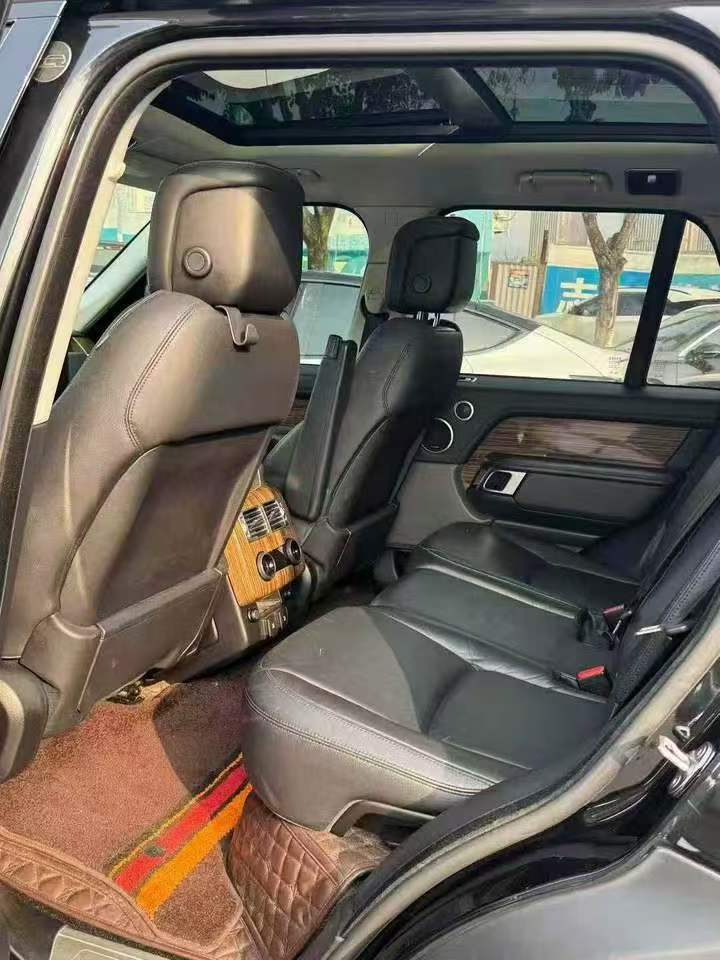 重庆19年路虎揽胜行政4