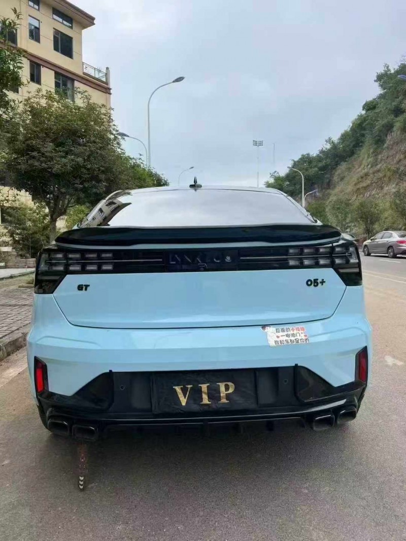 贵阳20年领克055