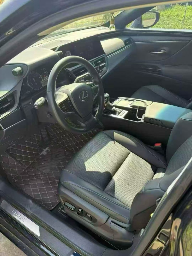 中山22年丰田雷凌3