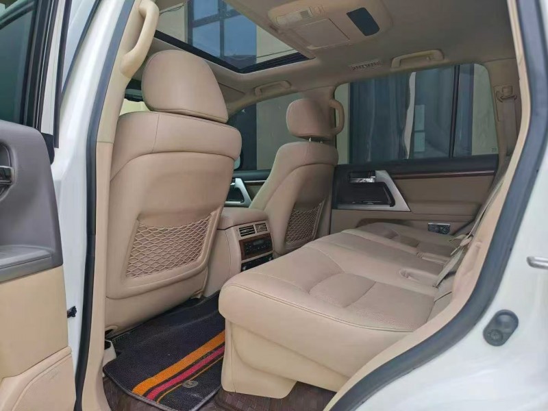 德州19年丰田兰德酷路泽7