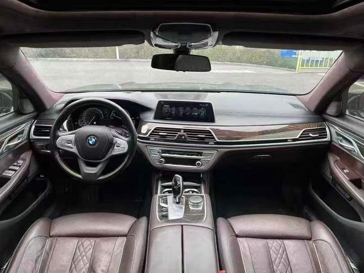 重庆17年宝马7系6