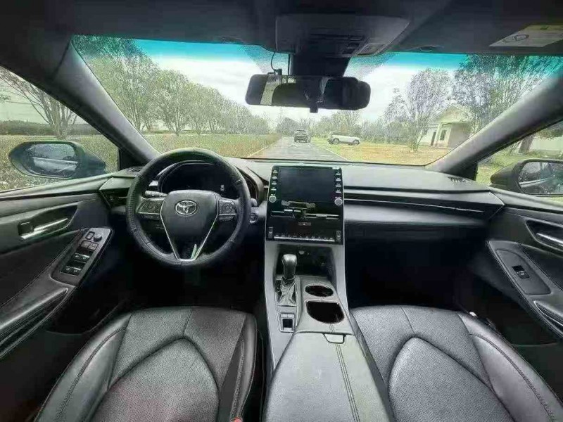 贵港22年丰田亚洲龙4