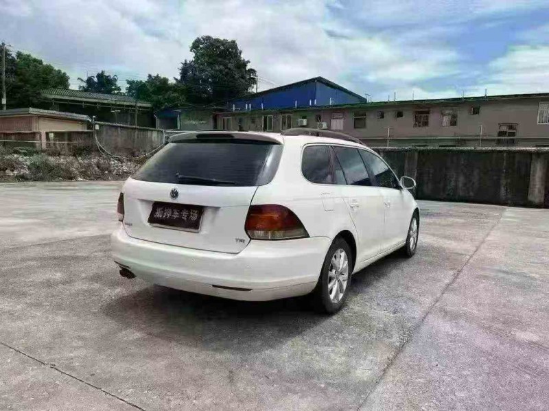 钦州14年大众高尔夫6