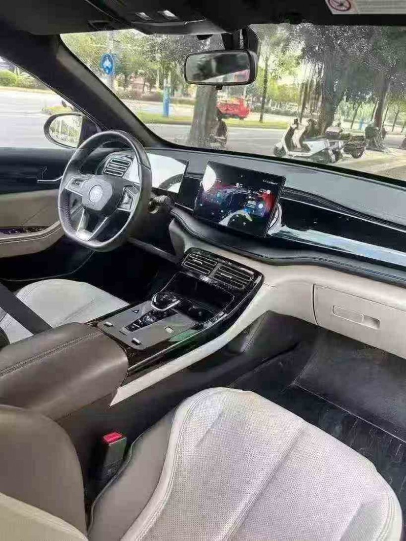 钦州23年比亚迪秦4