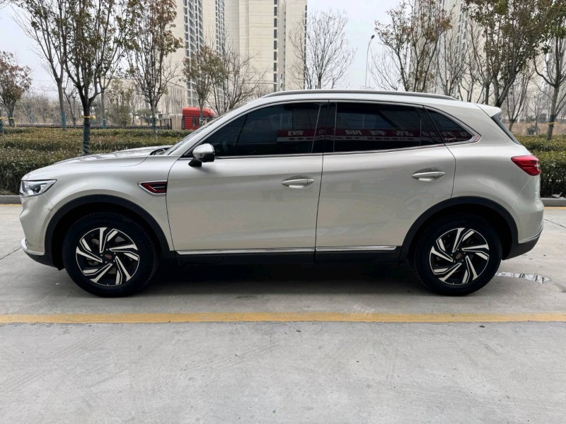 济宁23年红旗HS58