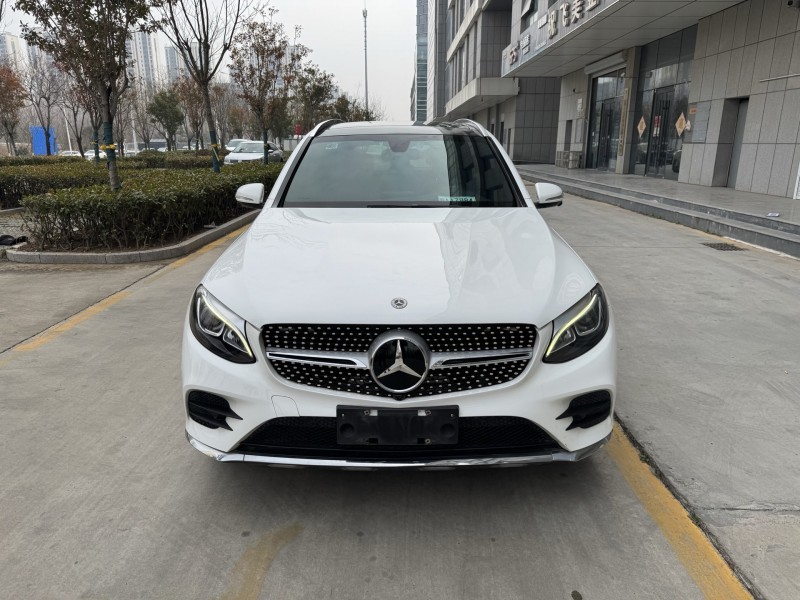 济宁19年奔驰GLC1