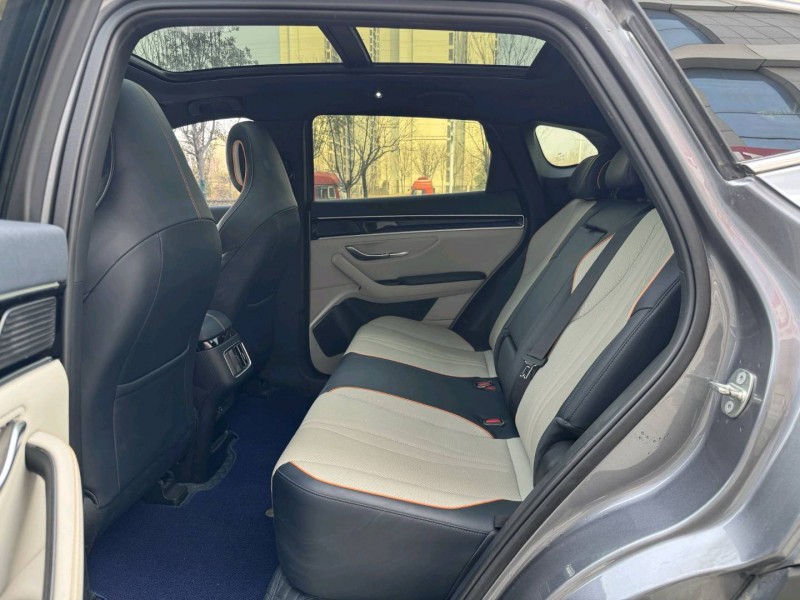 济宁23年比亚迪宋5