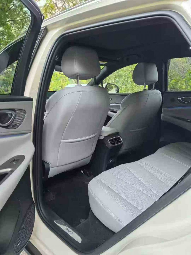 毕节25年比亚迪海狮5