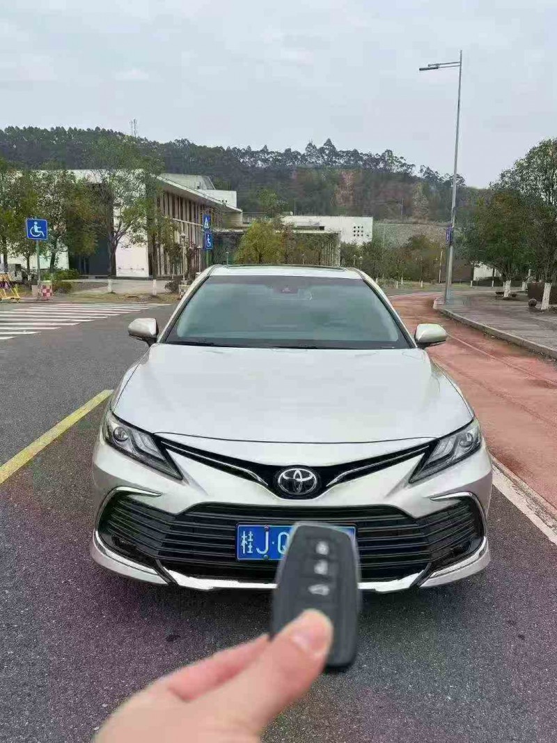 贵港24年丰田凯美瑞1