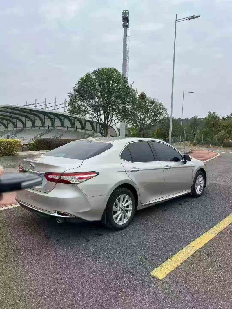 贵港24年丰田凯美瑞7