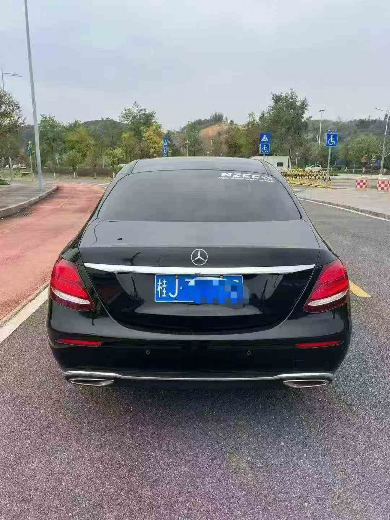 南宁18年奔驰E7
