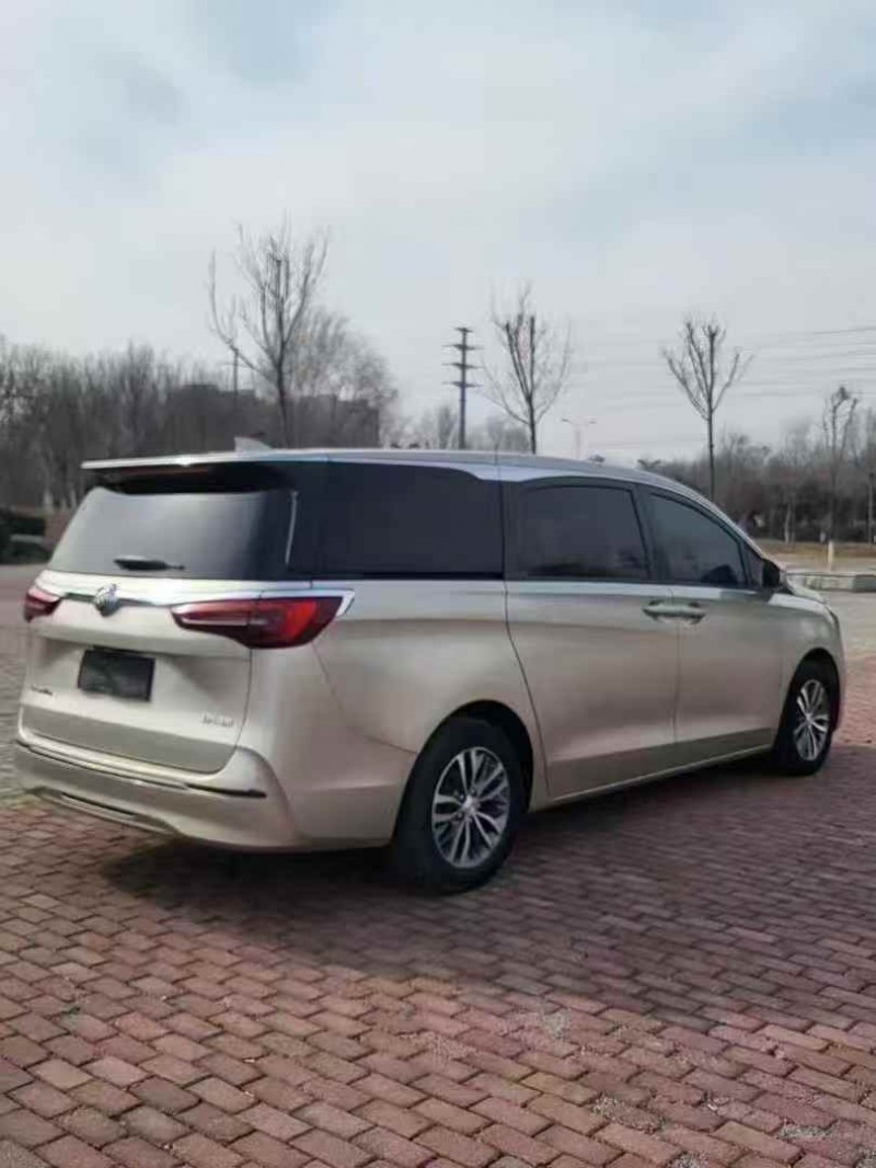 枣庄21年别克GL89