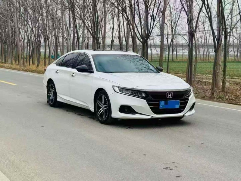 淮安23年本田雅阁2