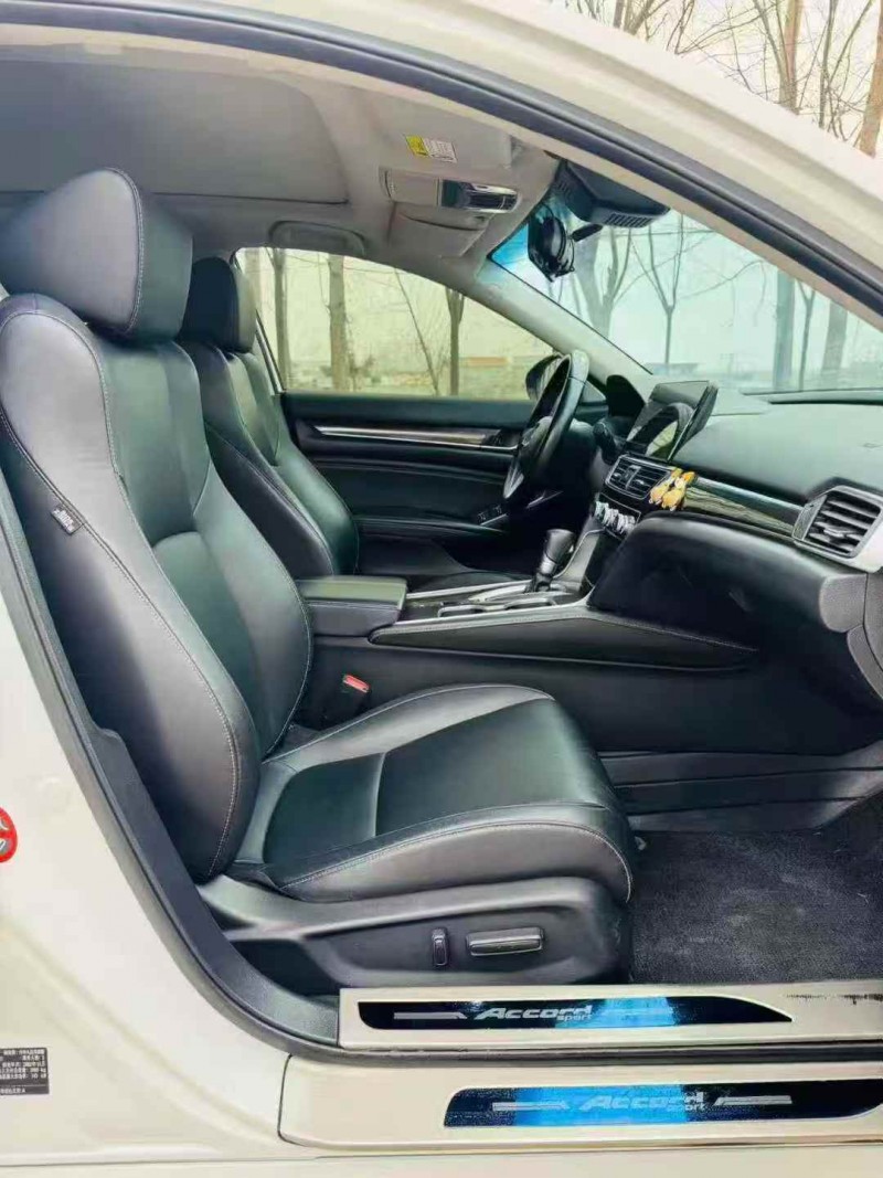 淮安23年本田雅阁5