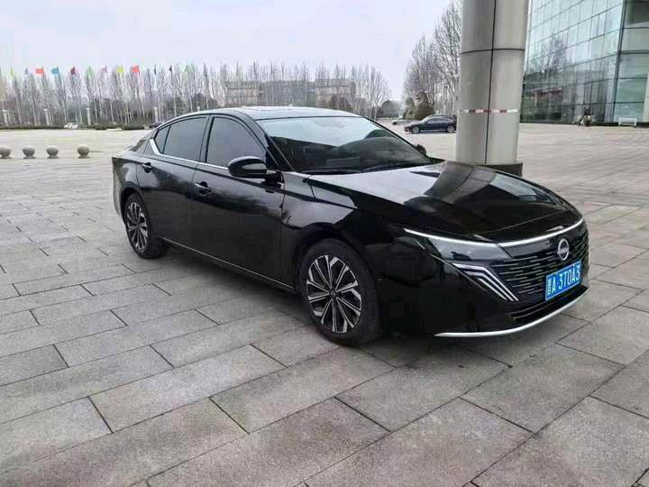 张家口26年日产天籁2