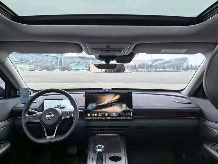 张家口26年日产天籁5