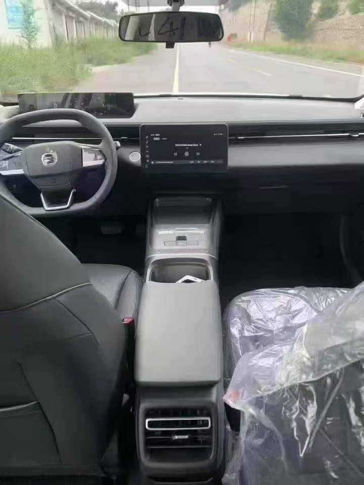 张家口25年长安汽车欧尚6