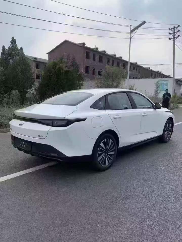 张家口25年长安汽车欧尚7