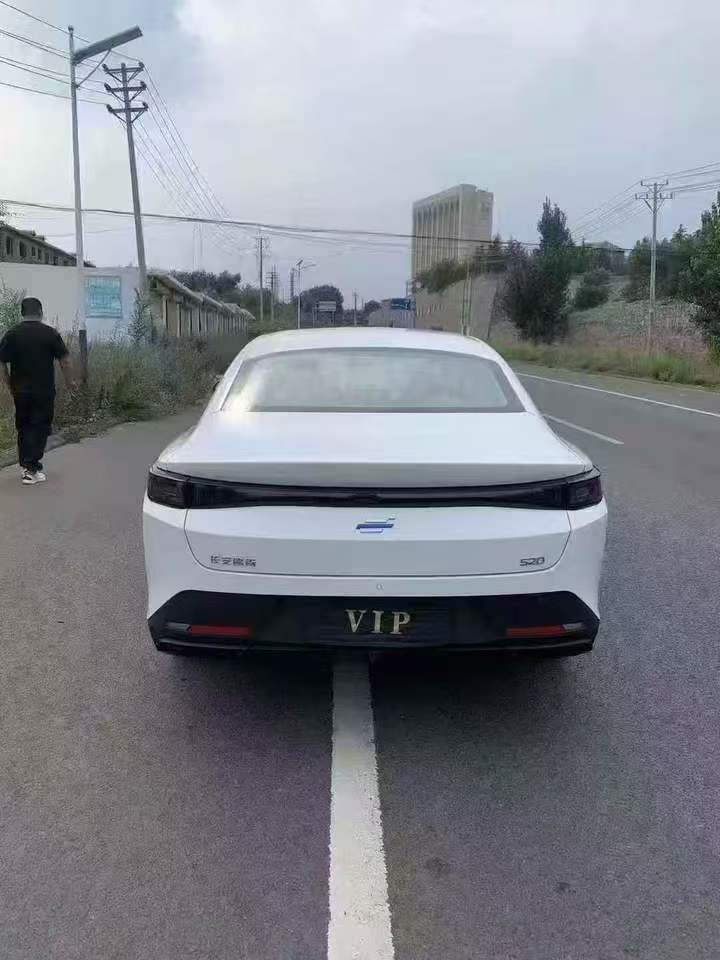 张家口25年长安汽车欧尚8