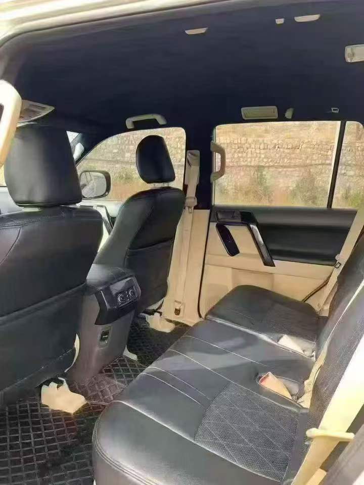 承德18年丰田普拉多6