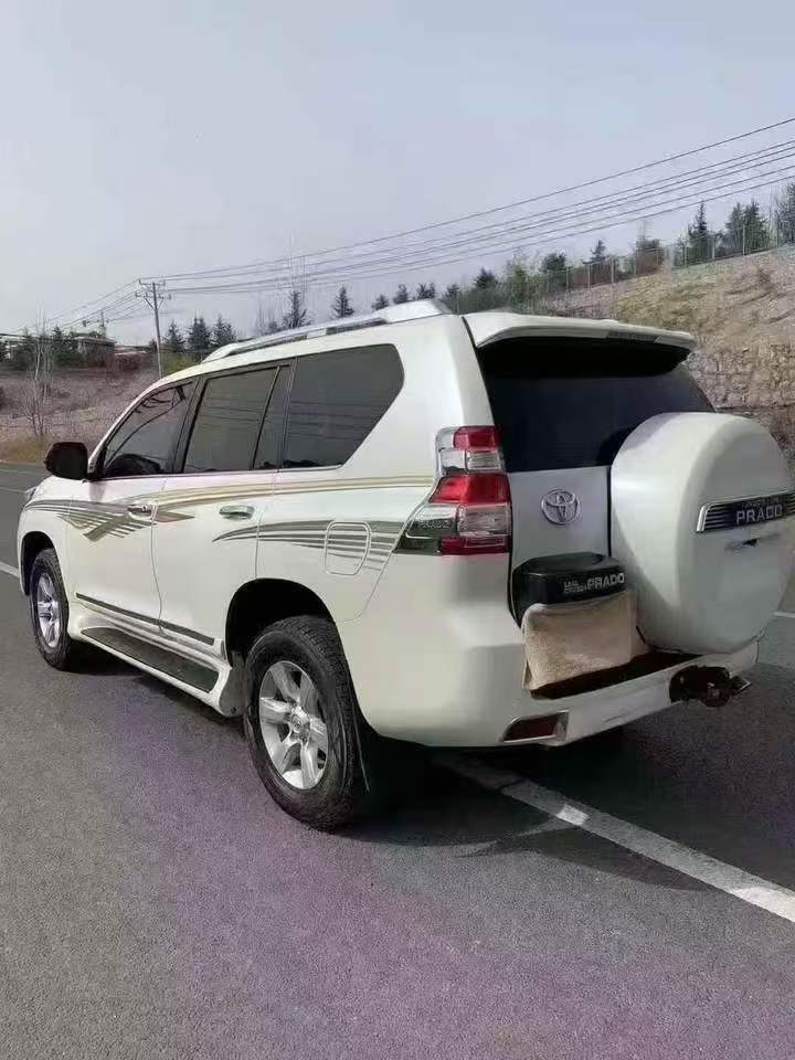 承德18年丰田普拉多8