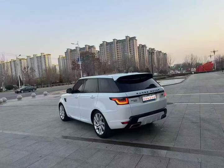 邯鄲18年路虎攬勝運動9