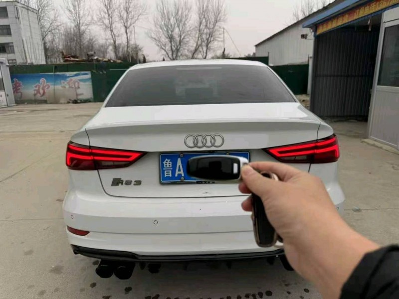 淄博17年奥迪A33