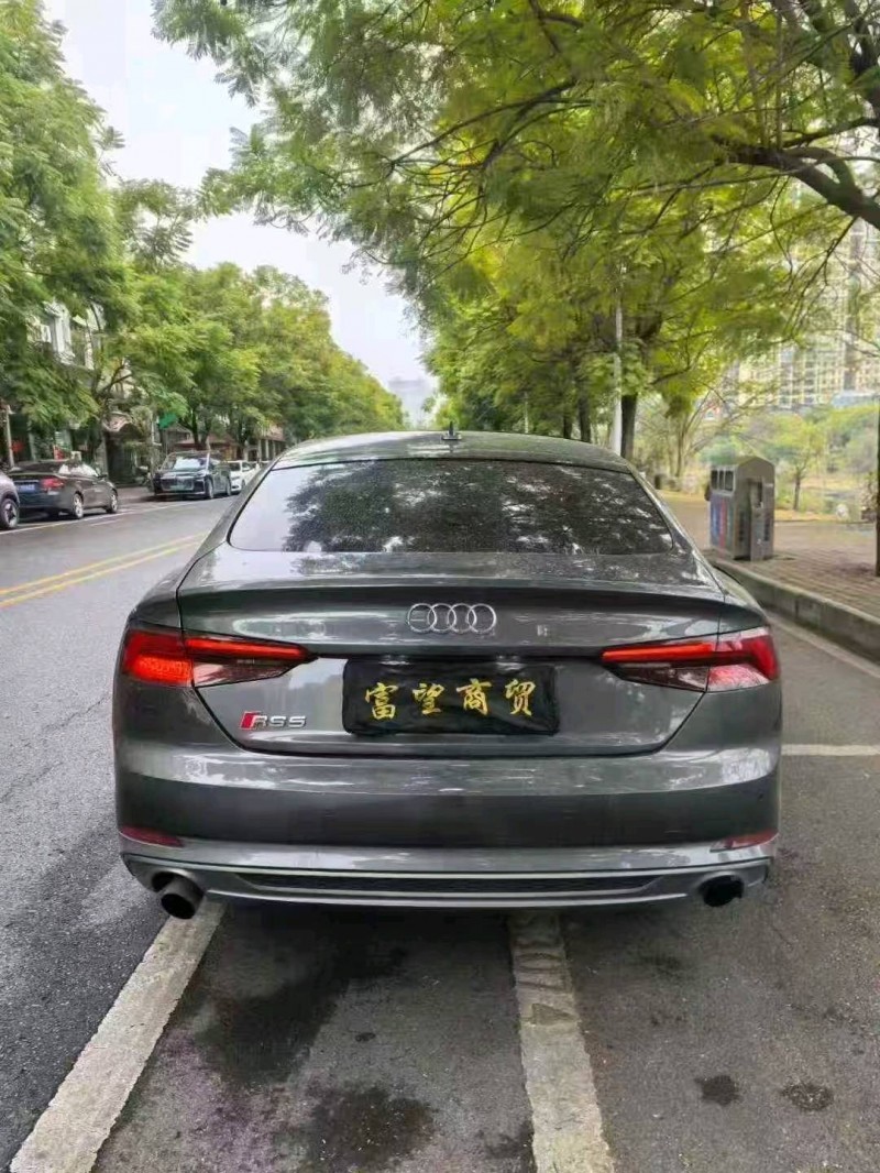 安顺19年奥迪A56