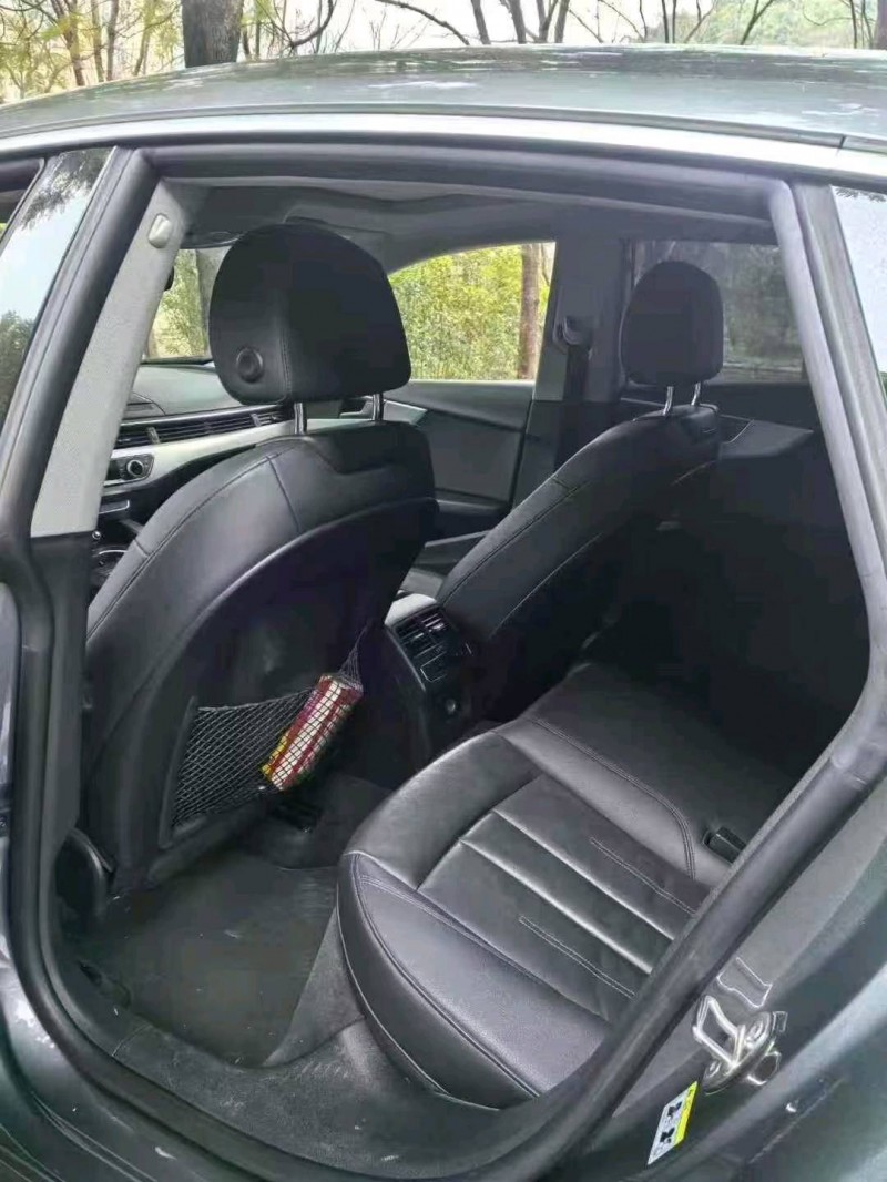 安顺19年奥迪A57