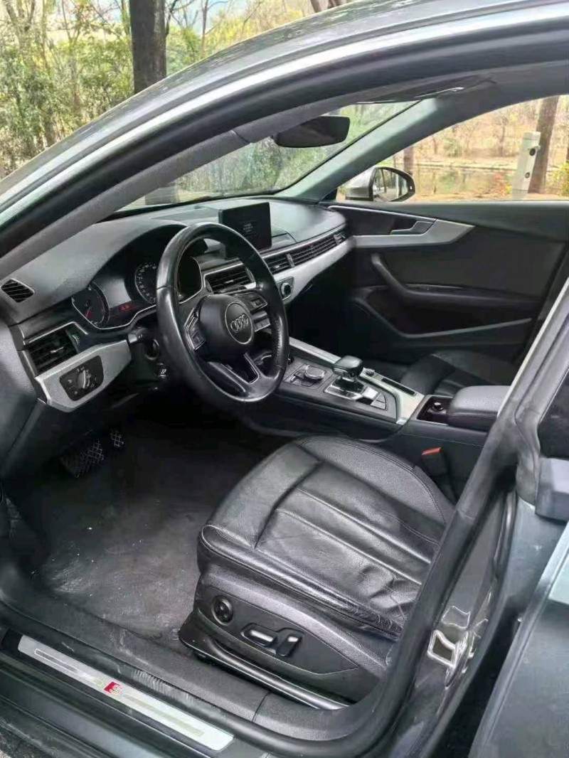 安顺19年奥迪A58