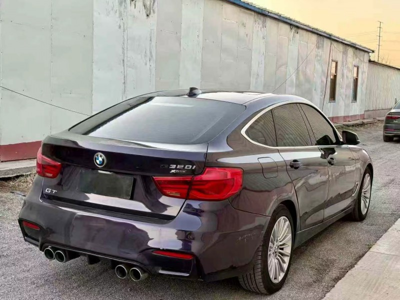 济南16年宝马3系8