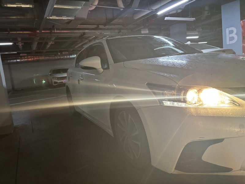 成都21年雷克萨斯CT2