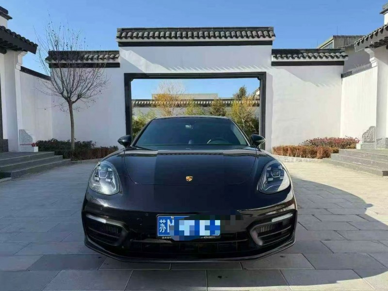 济南23年保时捷帕拉梅拉1