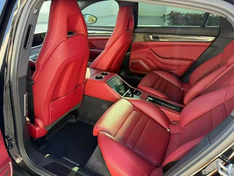 济南23年保时捷帕拉梅拉5