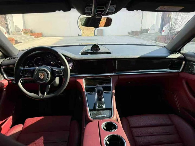 济南23年保时捷帕拉梅拉7