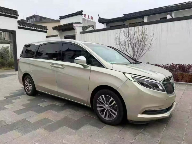 济南19年别克GL82