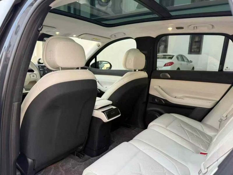 济南22年蔚来ES74