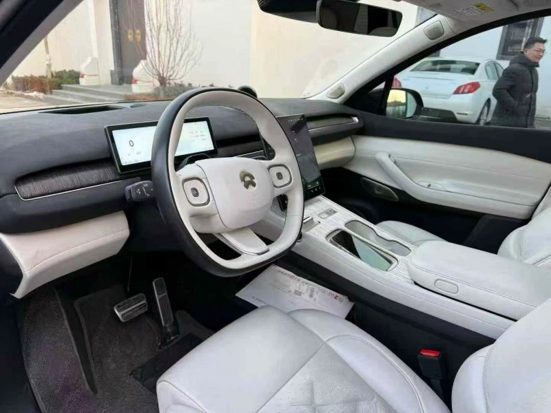 济南22年蔚来ES76