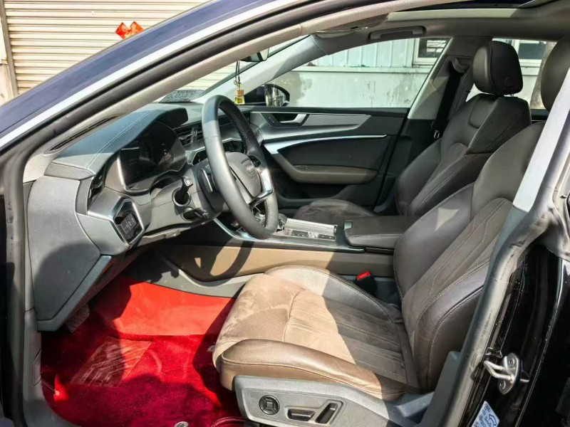 苏州22年奥迪A7L6