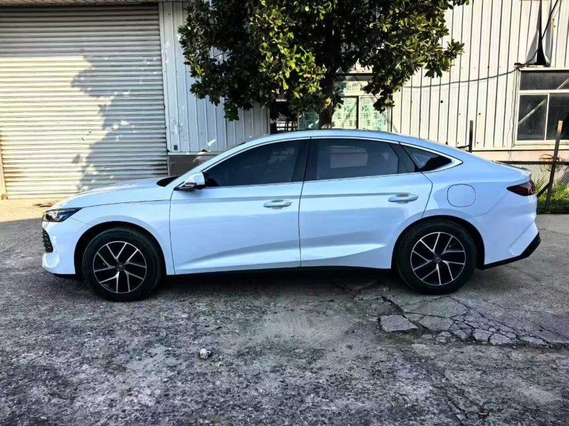 蘇州24年比亞迪秦8