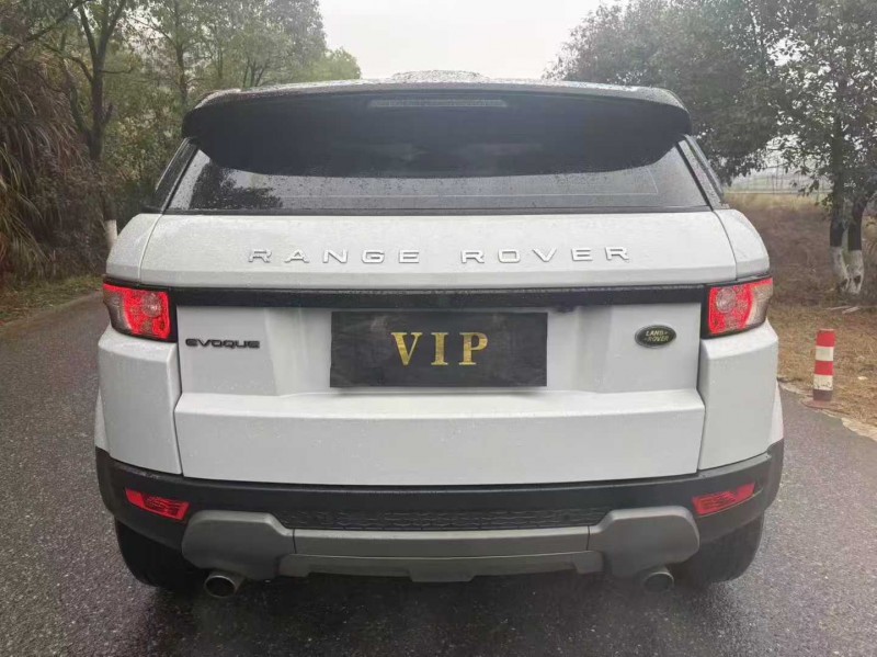 萍乡16年路虎极光4