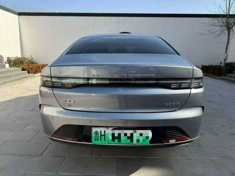 济南24年比亚迪驱逐舰9