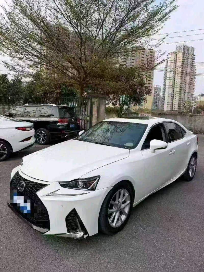 南寧14年雷克薩斯IS2