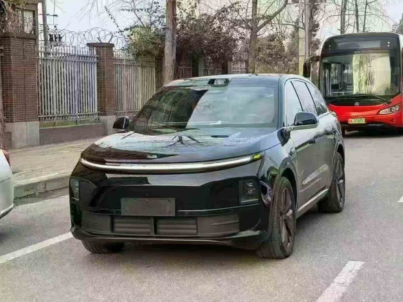 成都25年理想L63